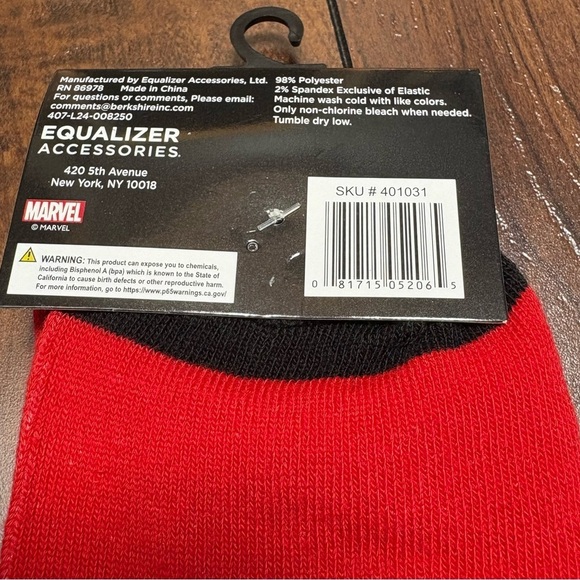 3/$20 Crazy Socks Marvel Deadpool for Men & Women Funny Gift for Game Lovers - Picture 4 of 4